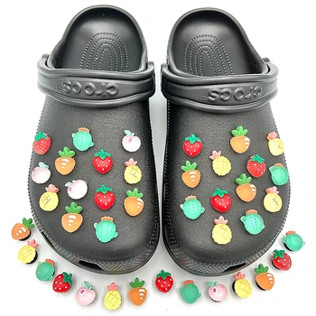 Nou, Original, de Fructe Capsuni Mic Icon Croc Pantofi Farmece de Decorare Pentru Fete Saboți DIY Părți Femei Papuci Pini Accesorii